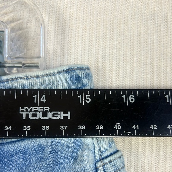 GAP Cutoff Denim Jean Shorts Size 4/27 Distressed Frayed Hem - Picture 6 of 8